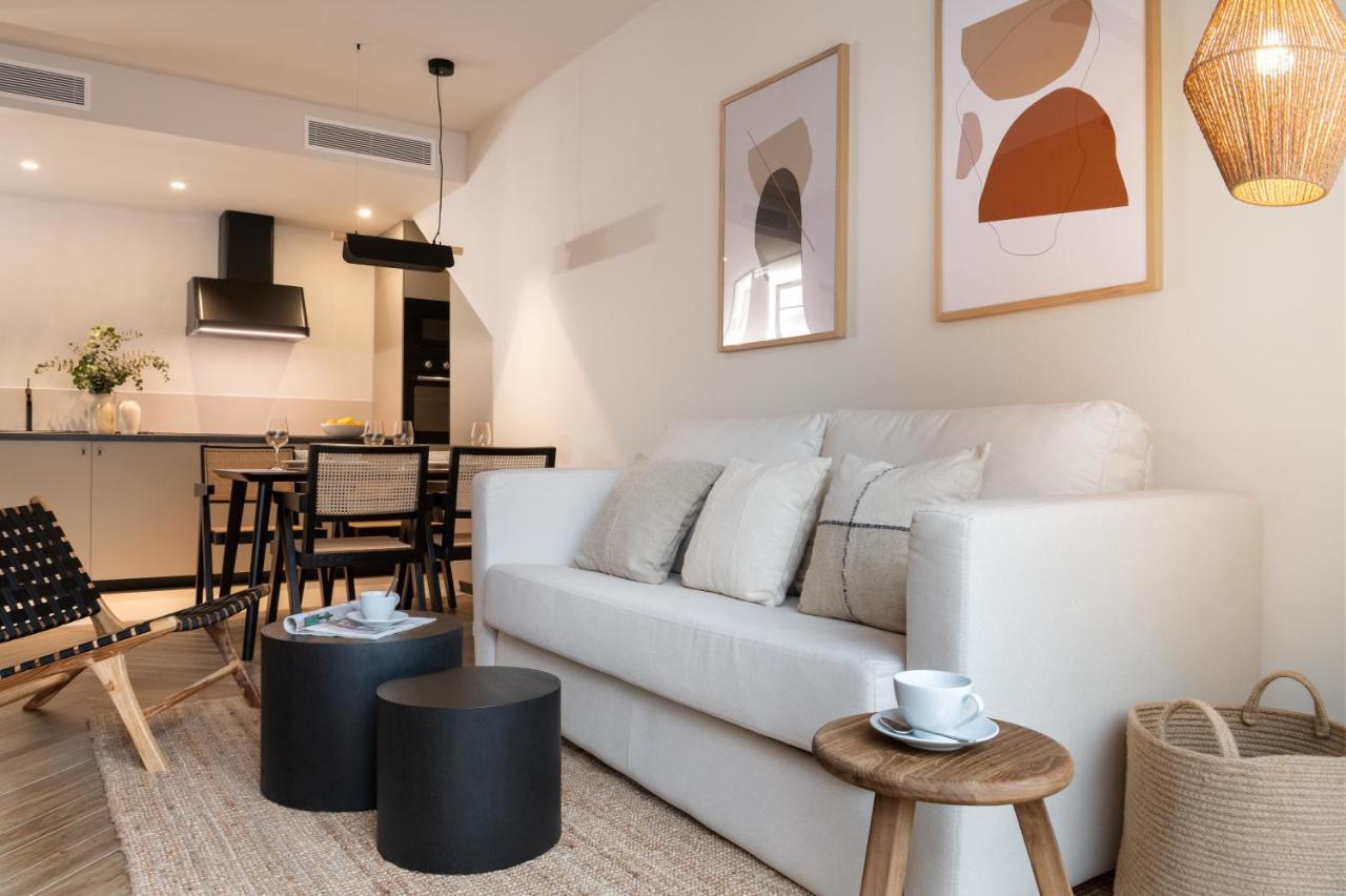 Magno Apartments Robles With Jacuzzi And Private Parking Севілья Екстер'єр фото